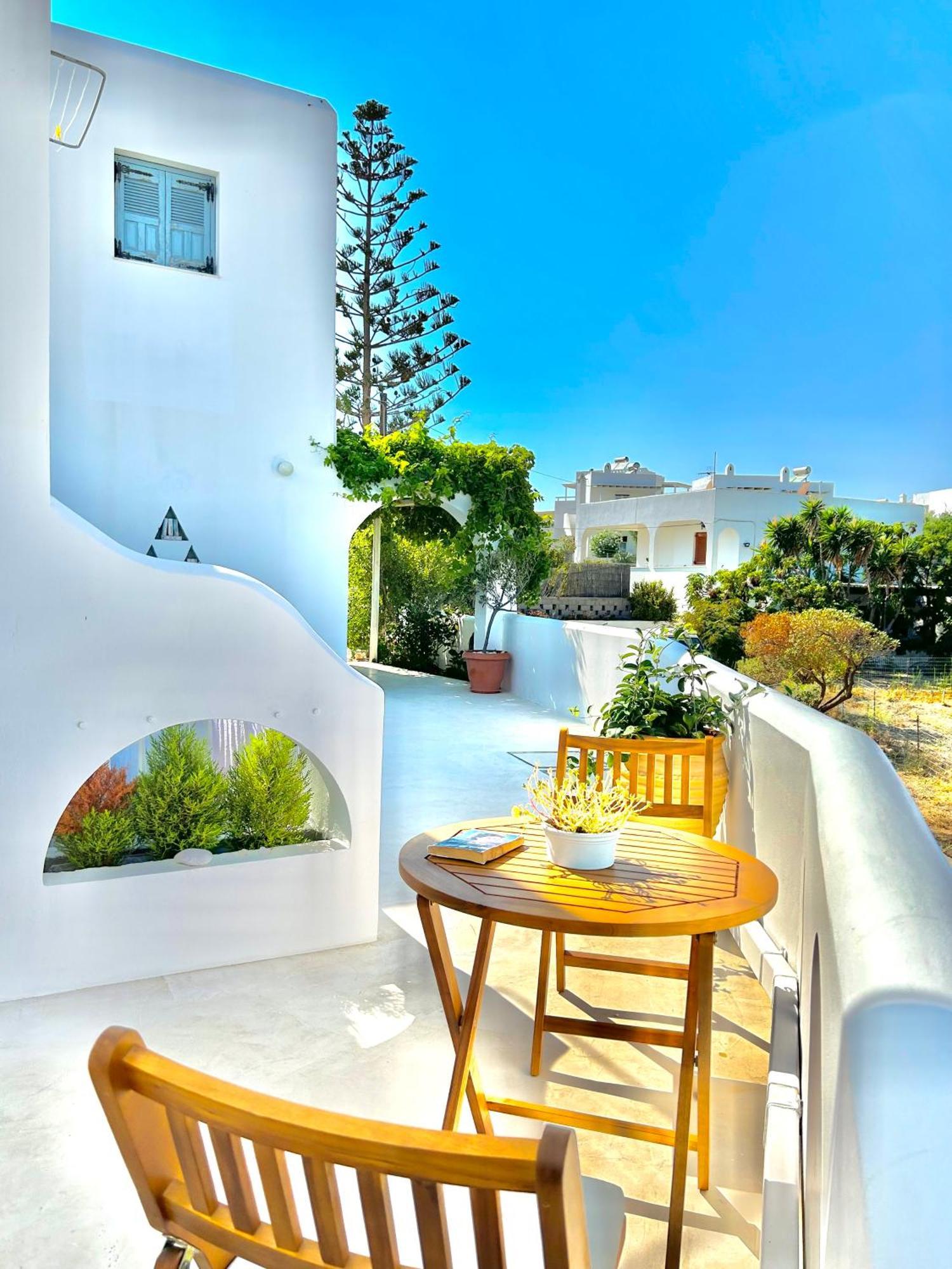 Anita Rooms & Suites Milos Адамас Экстерьер фото